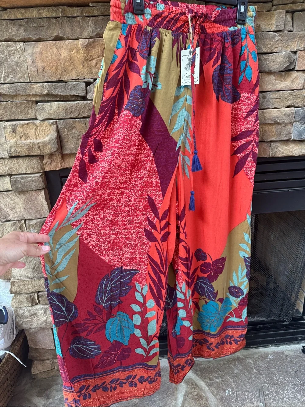 Easel Boho Tropical Red Teal Floral Wide-Leg Flowy Pull On Pants